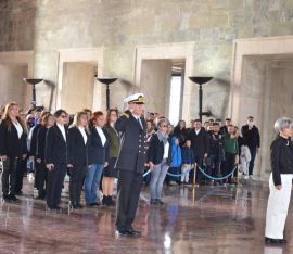 CUMHURİYETİMİZİN 100.YILINA GİRERKEN BAŞÖĞRETMENİMİZİN HUZURUNDA SÖZ VERDİK